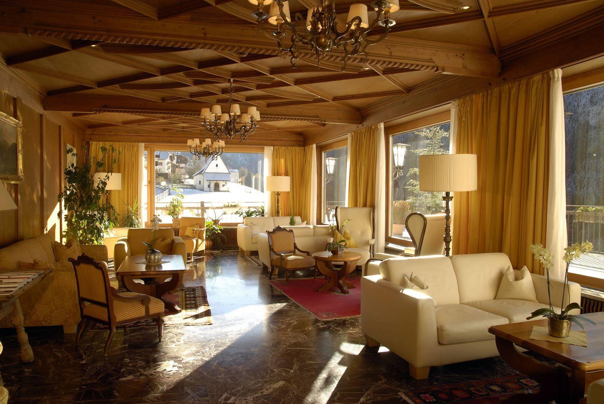Romantik Hotel Post نوفا ليفانتي المظهر الخارجي الصورة